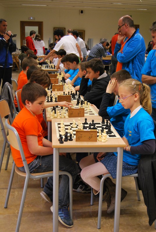 Buen ambiente y deportividad en la Gran Final del I Circuito Interescolar de Ajedrez de Navarra